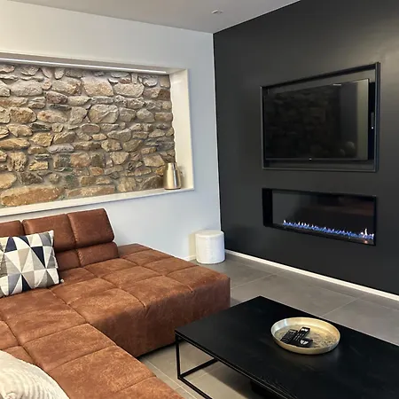 Cerf Du Grand Fond *