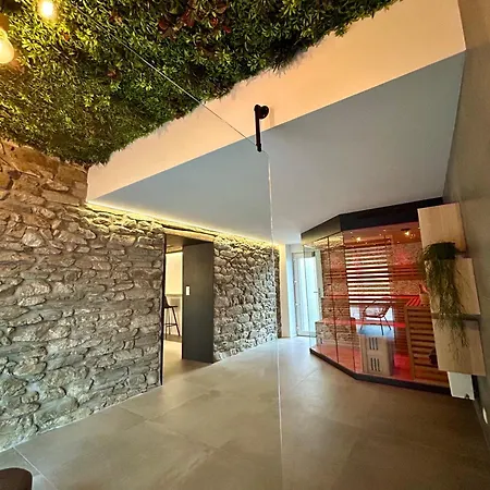 Cerf Du Grand Fond *